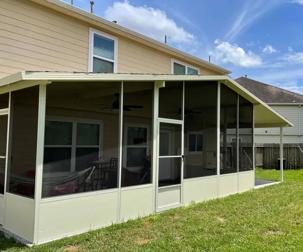 Screen room enclosure installed by Kool Covers