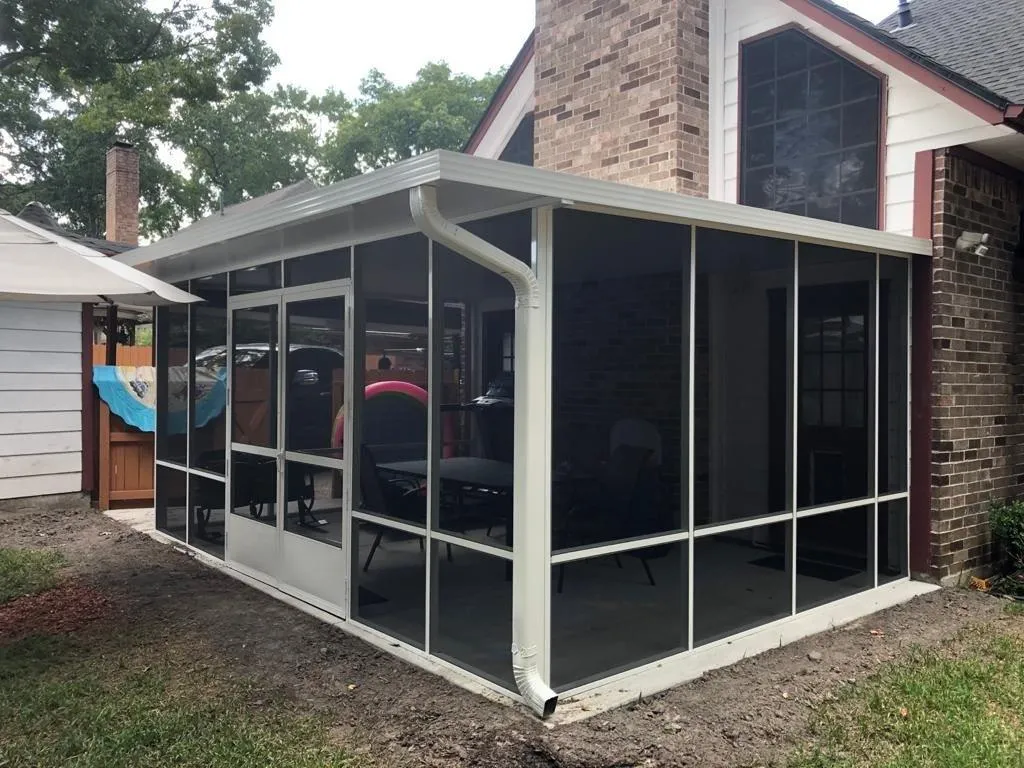 Screen room enclosure installed by Kool Covers