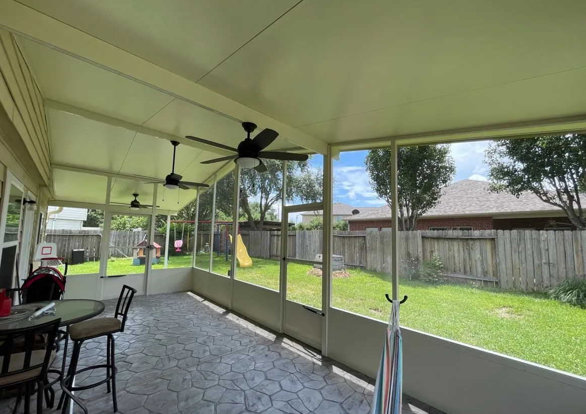 Screen room enclosure installed by Kool Covers